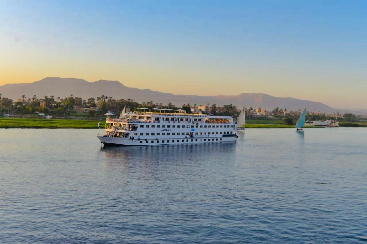 Luxor Aswan Coral 2 Nile Cruise Every Saturday From Luxor 4 Nights & Every Wednesday From Aswan 3 Nights Exterior photo
