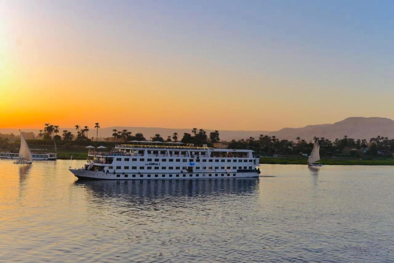 Luxor Aswan Coral 2 Nile Cruise Every Saturday From Luxor 4 Nights & Every Wednesday From Aswan 3 Nights Exterior photo
